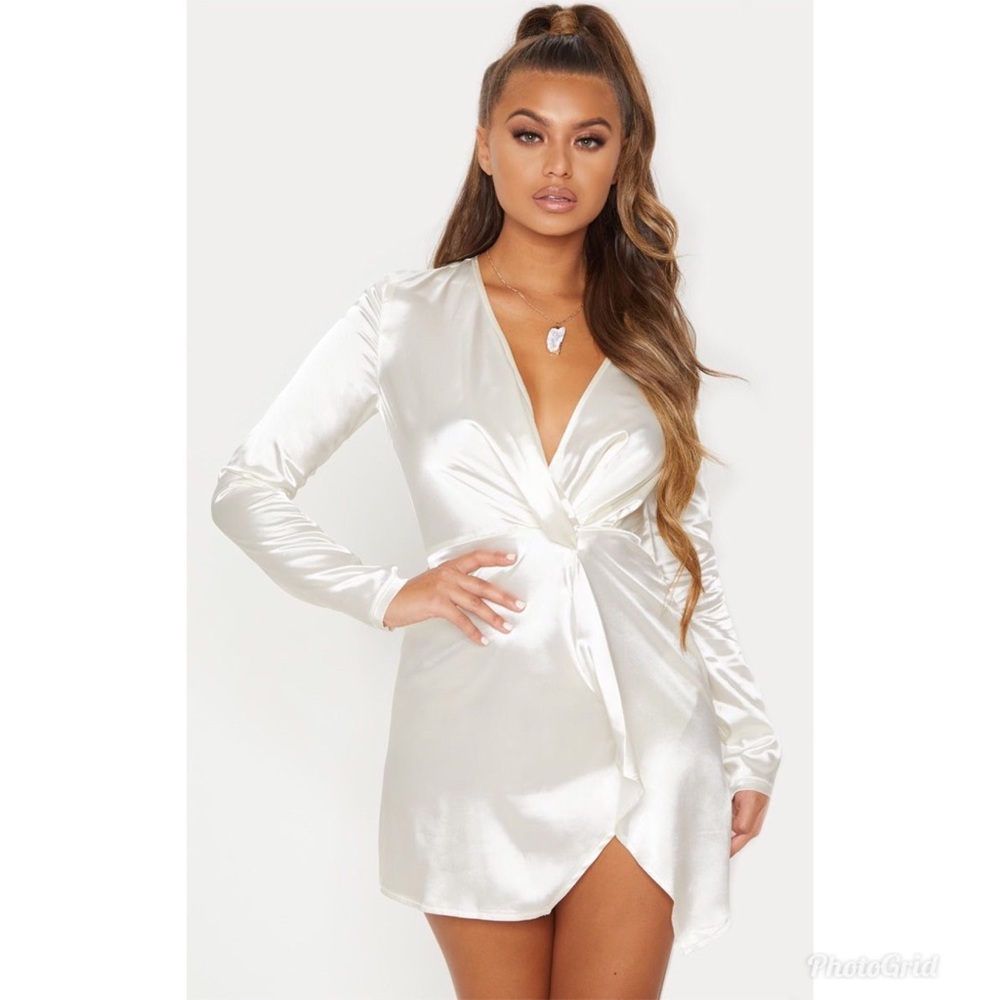 Dress - Picture 1 of 6